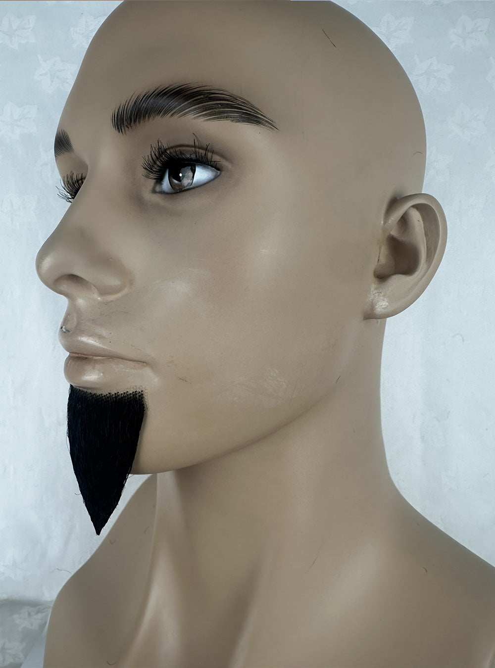Picture of the B5 small theatrical chin beard