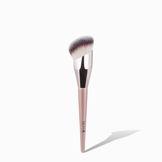 ANGLED FOUNDATION BRUSH